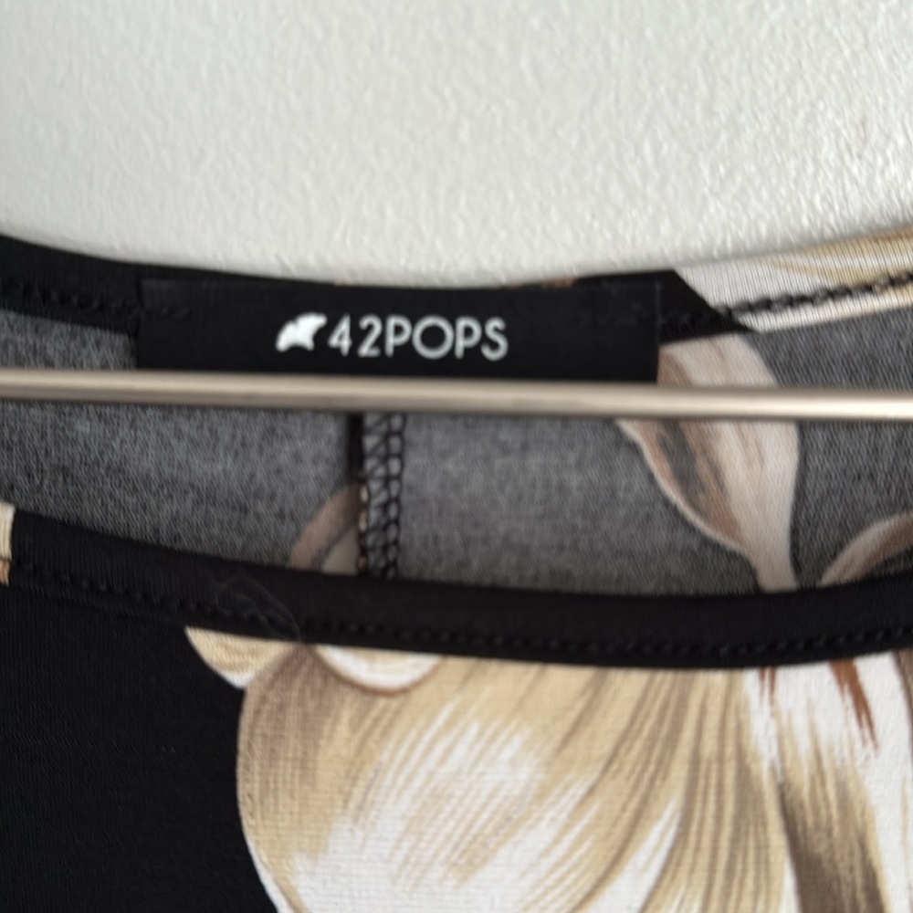 42 Pops tunic top - Picture 2 of 5